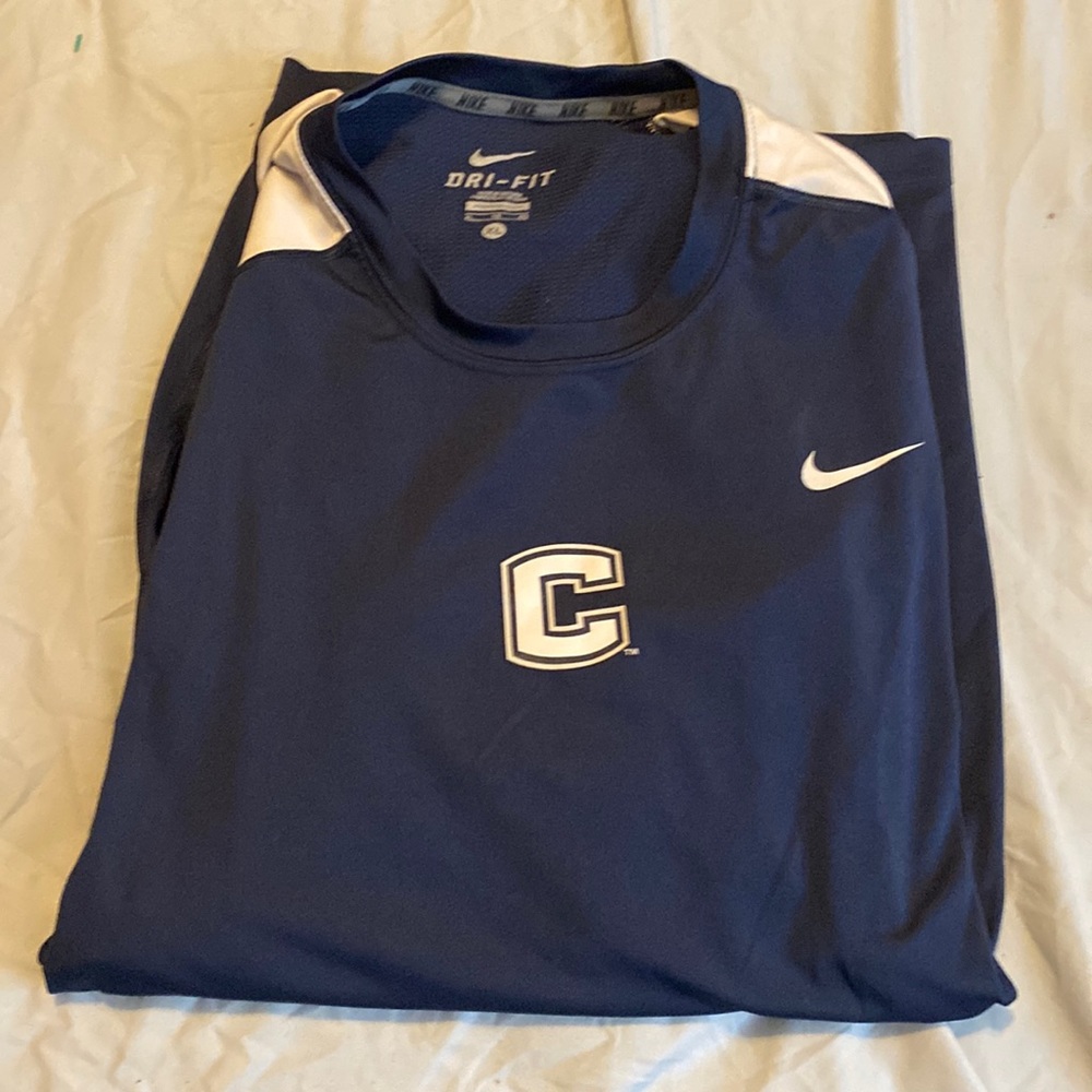Nike UConn dri fit jersey shirt
